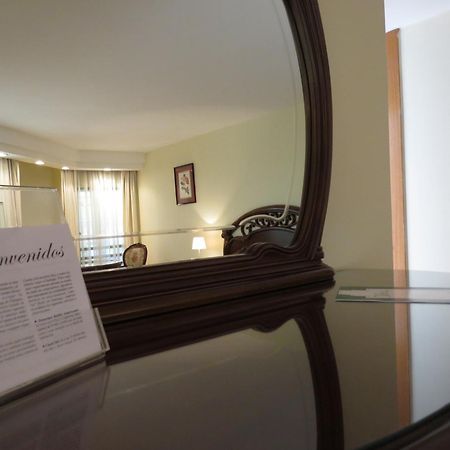 Hotel Diego De Velazquez Сантьяго Екстер'єр фото