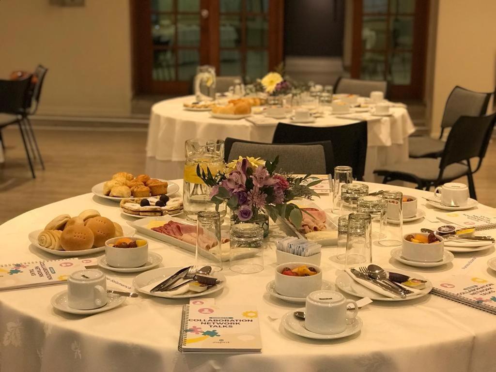 Hotel Diego De Velazquez Сантьяго Екстер'єр фото